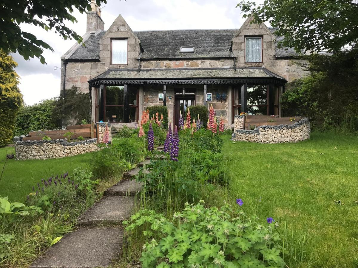 Garden Park Guest House Grantown-on-Spey Екстериор снимка
