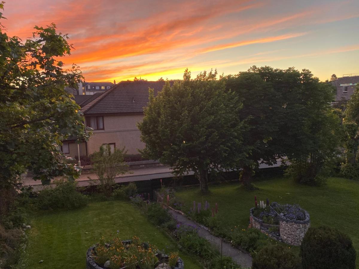 Garden Park Guest House Grantown-on-Spey Екстериор снимка